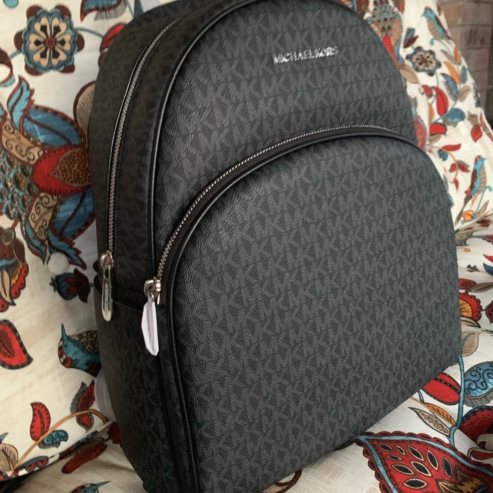 Last one 🖤New MK backpack black logo 🖤 - Picture 4 of 7